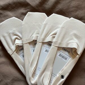 Cream No-Show Socks